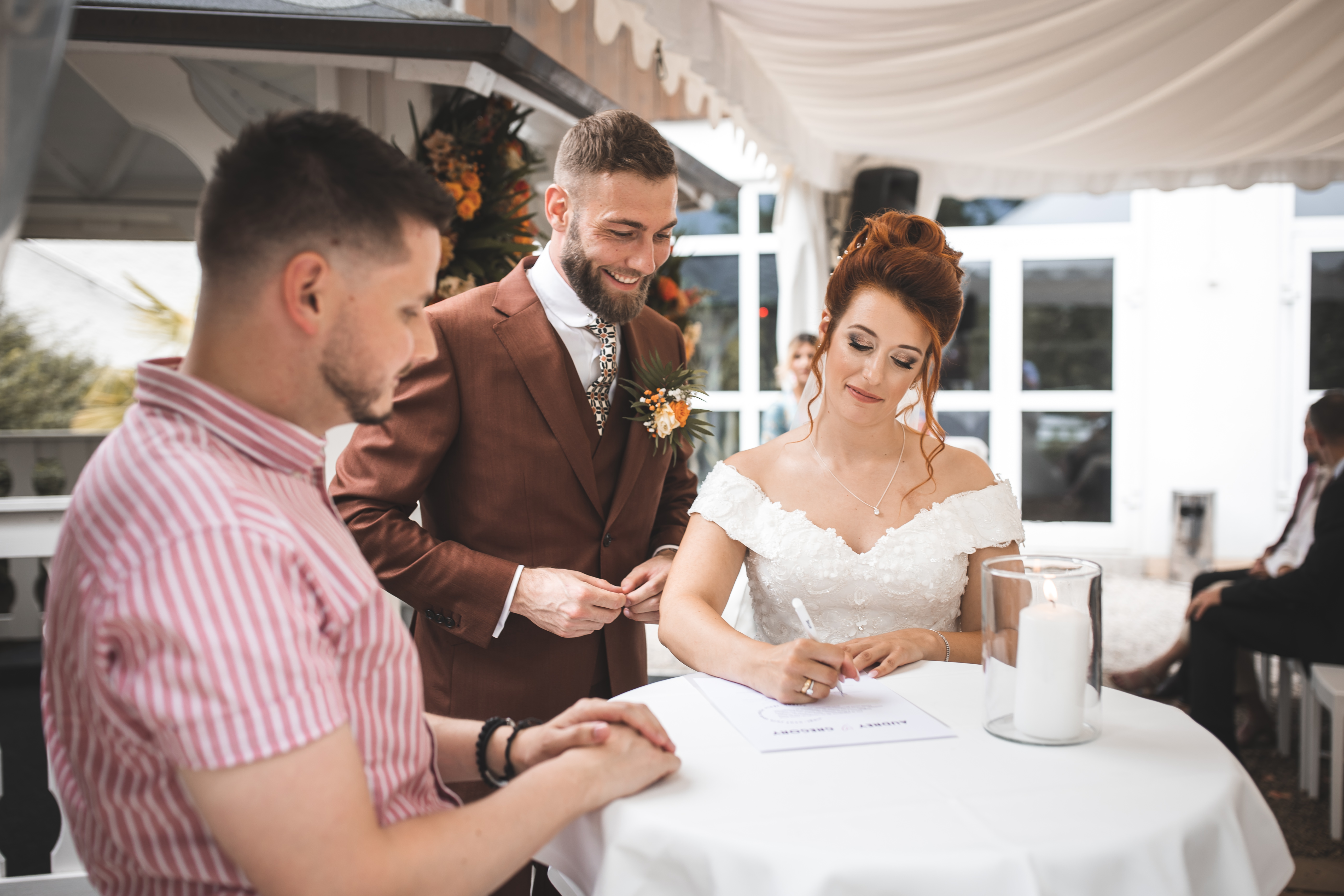 Exemples de certificat de mariage laïque