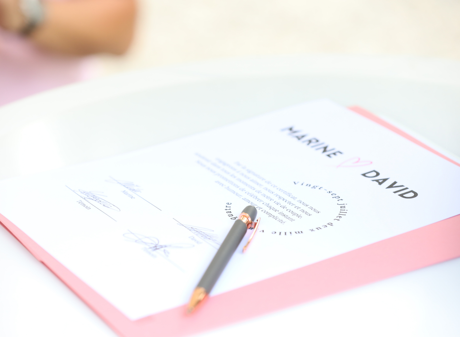 Boutique en ligne proposant des produits, guides et autres ressources autour de l'Amour